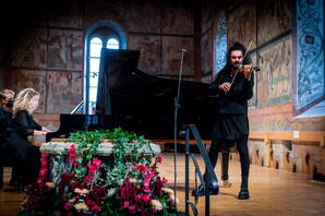 Nemanja Radulovic, Laure Favre-Kahn, Kirche Saanen Zoom: Nemanja Radulovic, Laure Favre-Kahn, Kirche Saanen