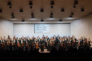 2018_mariinsky_orchestra_valery_gergievraphael_faux_6254.jpg Zoom: 2018_mariinsky_orchestra_valery_gergievraphael_faux_6254.jpg