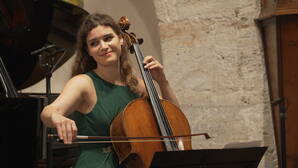 Julia Hagen Zoom: Julia Hagen