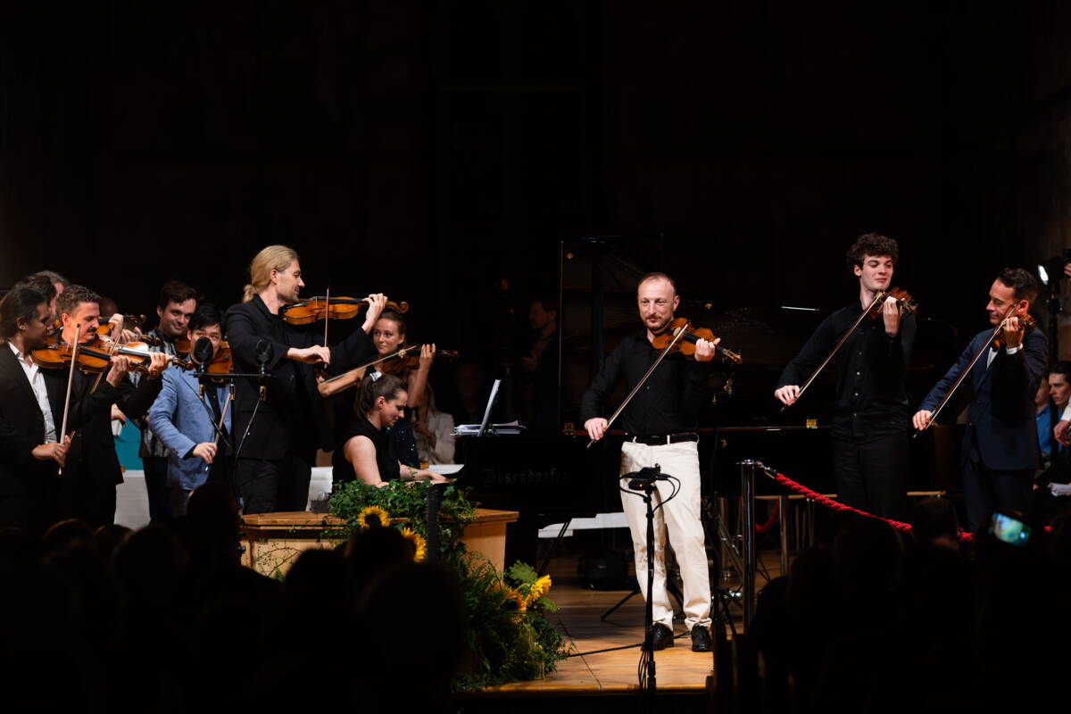 26.07.2026_david_garrett_raphael_faux_3.jpg 26.07.2026_david_garrett_raphael_faux_3.jpg