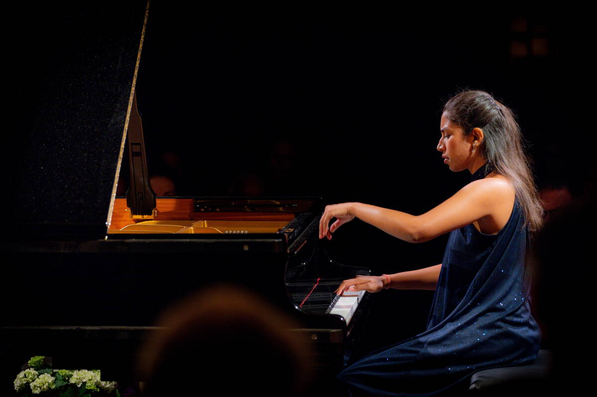 Pallavi Mahidhara, Kirche Rougemont