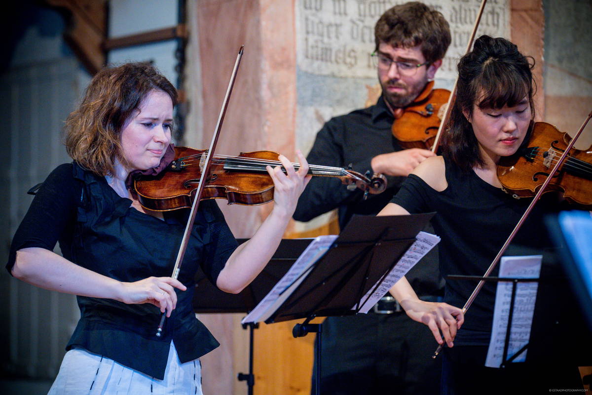 Patricia Kopatchinsjaka und Camerata Bern © Raphael Faux Patricia Kopatchinsjaka und Camerata Bern © Raphael Faux