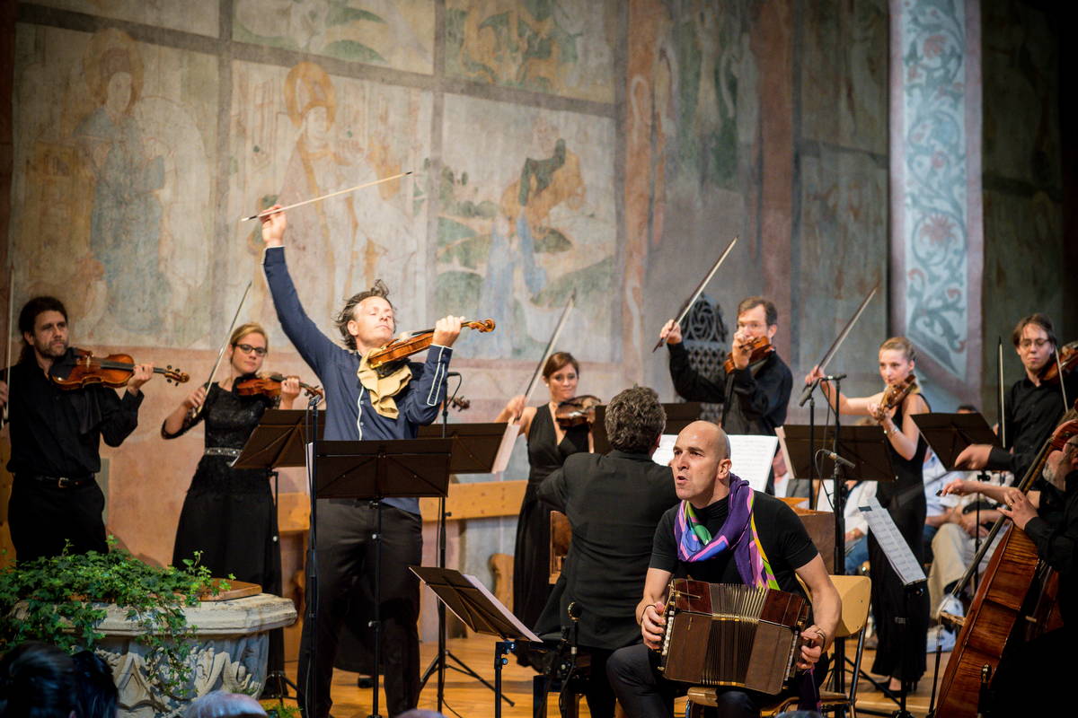 2018raphaeelfauxⒸ Andrés Gabetta_MarioStefanoPietrodarchi_Cappella_Gabetta_6933.jpg