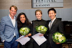 raphael_faux__christoph_mueller_bar_avni_tabita_berglund_andrew_joon_choi.jpg Zoom: raphael_faux__christoph_mueller_bar_avni_tabita_berglund_andrew_joon_choi.jpg